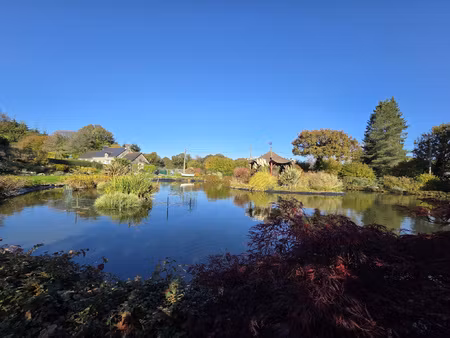 longere de caractere avec etang prive et calme absolu ste br