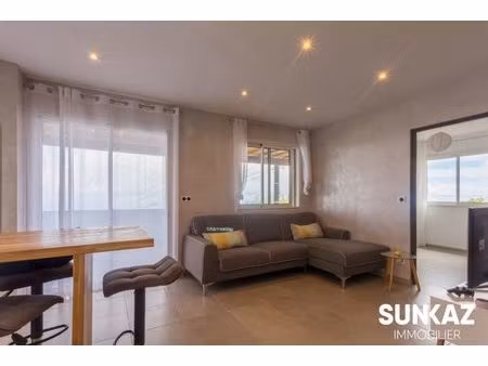 a louer à petite ile - maison f4 meublée de 65 m² - loyer 1