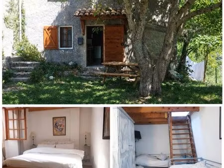 maison de hameau arborée