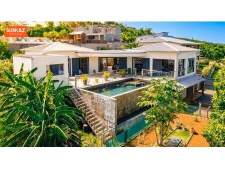 exclusivité - villa vue mer avec studio indépendant  piton sai