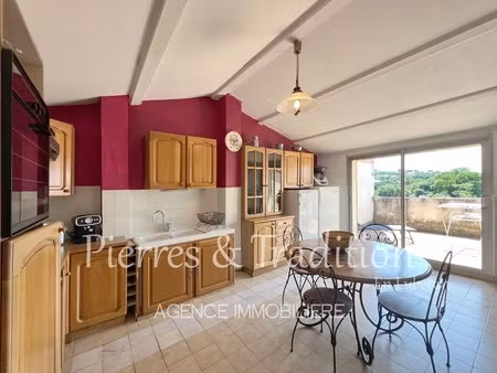 apt  bel appartement t3 avec terrasse proche centre ville d'apt et commerces