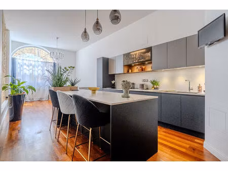 bordeaux coeur chartrons - appartement t3 de 71 m² entièrement refait