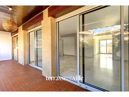 vieille chapelle - t4 - balcon - terrasse - box en sus - 495