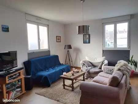 chambre à louer dans appartement sympa en centre-ville