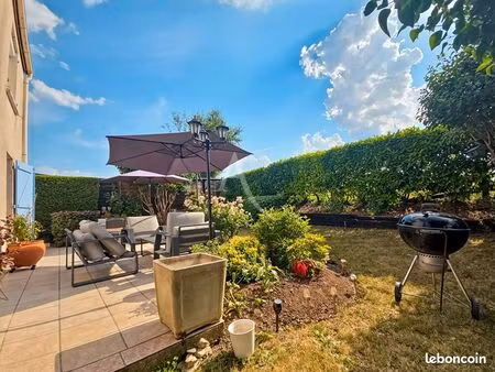maison 6 pièces 102 m²