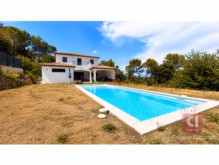 maison flassans-sur-issole - l'élégance provençale dans un écrin de nature 231.40 m2