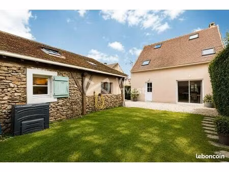 maison 5 pièces 104 m²