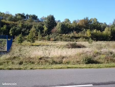 terrain sur aiguefonde