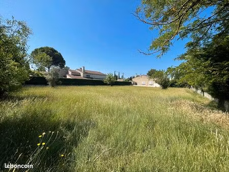 terrain 408 m² vedene