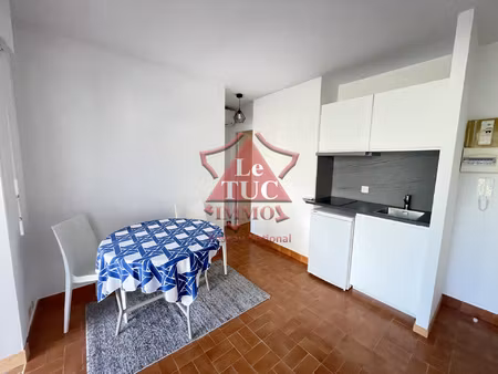 appartement t2 + cabine. parking.