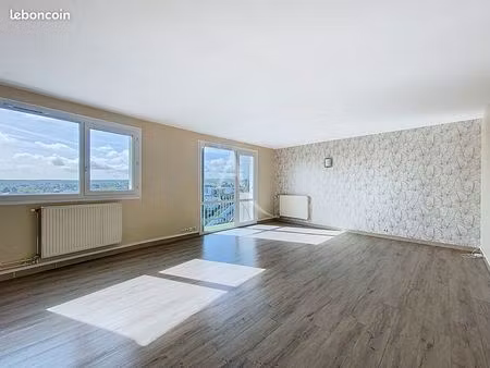 appartement 4 pièces 82 m²