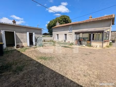 maison 1 pièce 60 m²