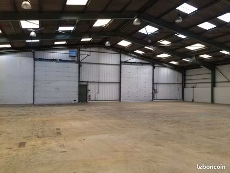 local industriel 552 m²