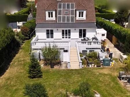 maison 6 pièces 150 m²