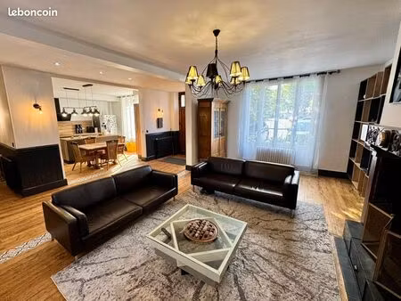 maison bourgeoise 250m²