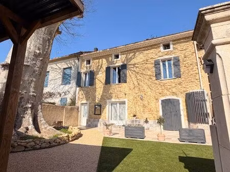 mas 7 pièces 150m2