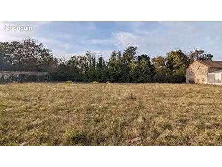 terrain 1135 m² cisse