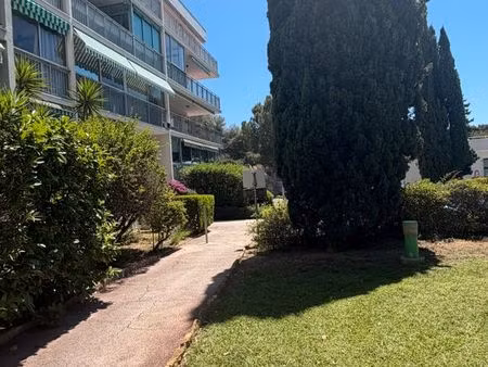 studio bandol à louer
