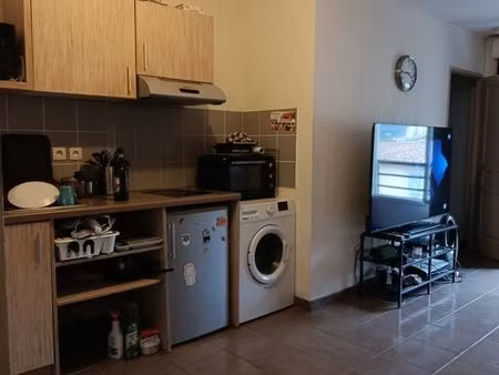 à louer – t2 meublé de 41 m² – la seyne-sur-mer – 660 cc