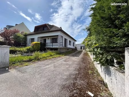 pavillon 6 pièces 130 m²
