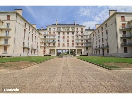 appartement 3 pièces 95 m²