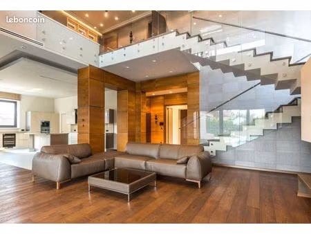 appartement 5 pièces 101 m²