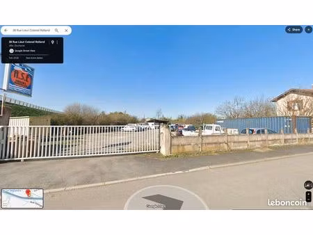 container + parking 250m2