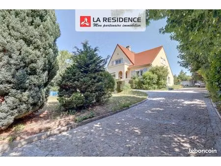 maison de village 6 pièces 160 m²