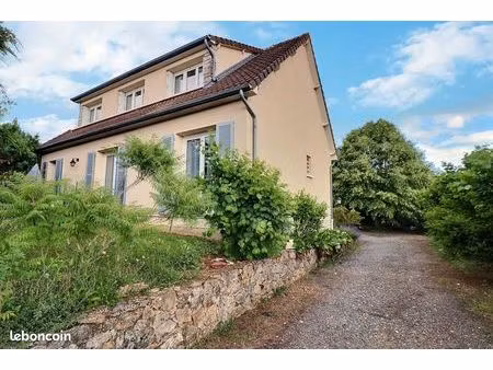 maison 6 pièces 135 m²