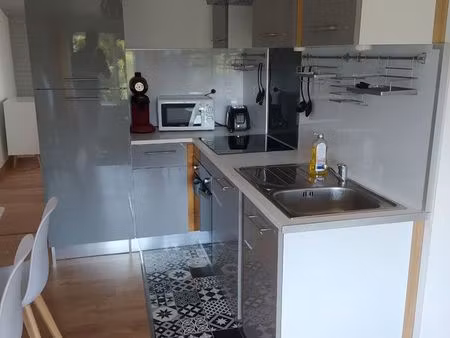 loue t3 meublé proche centre ville