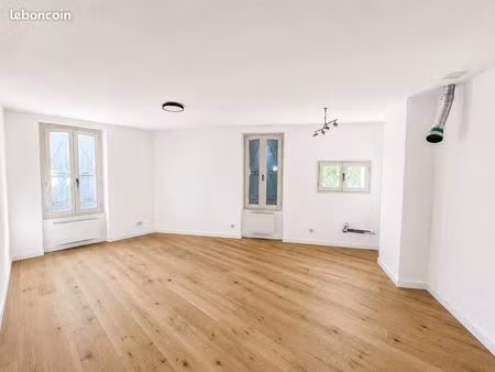 à louer - appartement t3 de 70 m² - saint sulpice