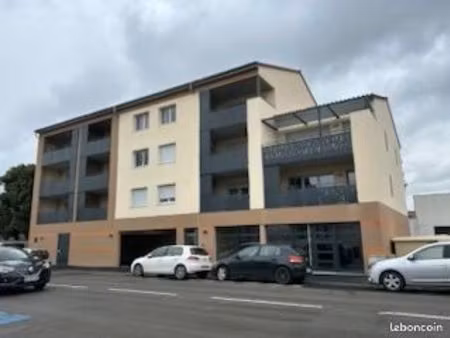 local rdc 100 m2 et parking albi av gambetta