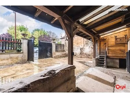 maison de village 3 pièces 95 m²