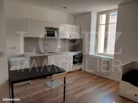 studio 1 pièce 25 m²