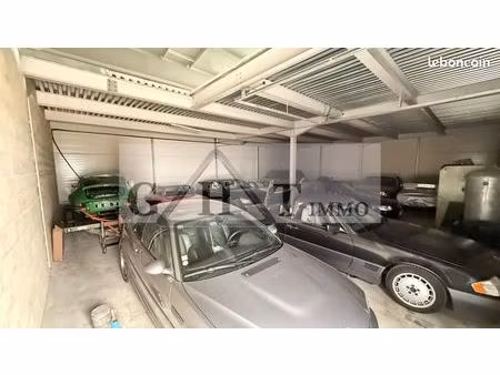 local industriel 360 m²