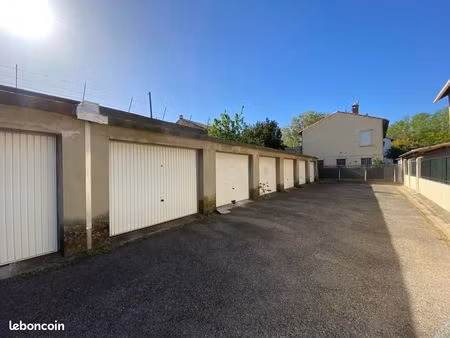 garage/box avignon