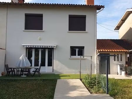 maison 4 pièces 900