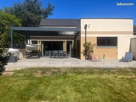 maison familiale récente 205m2