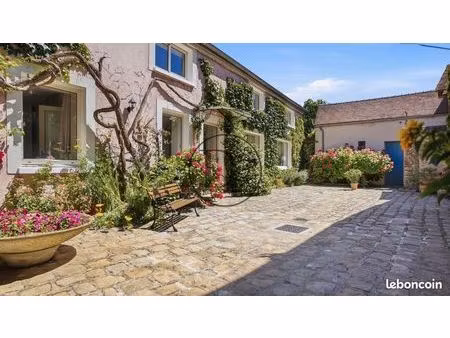 propriété 10 pièces 337 m²