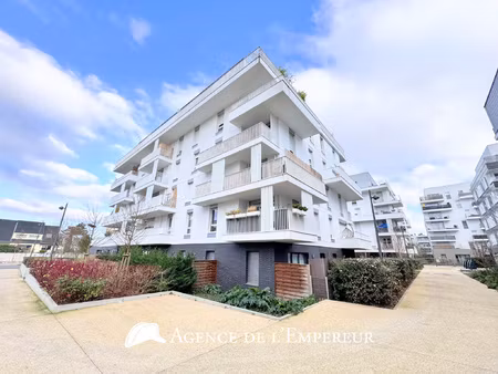 studio meublé avec terrasse et jardin à rueil-malmaison