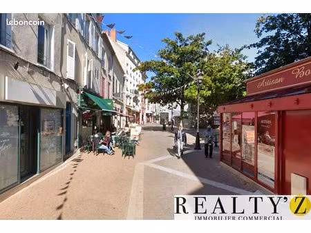 local commercial 195 m²