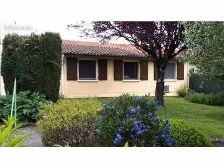 maison de plein pied secteur résidentiel travet