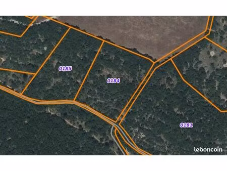 terrain de 6540 m² à reillanne