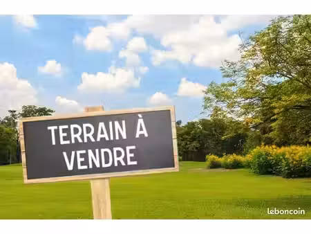 terrain 1 200 m² vidauban