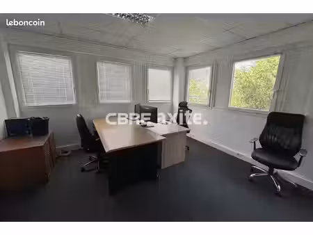 bureaux 269 m² annecy cran gevrier