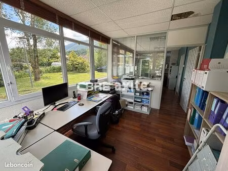 bureaux 54 m² sevrier