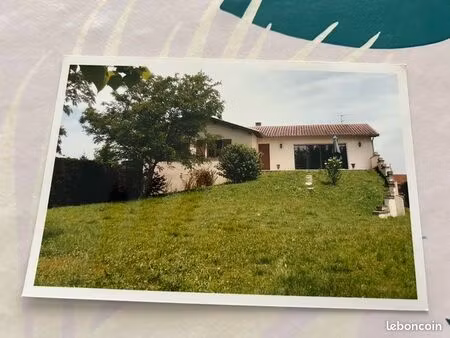 maison t5 de 133m2 habitable sur un sous sol complet de 144m2 sur un terrain arboré et clô