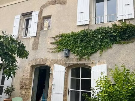 vends mas dans le centre historique
