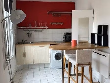 a louer studio de 20 m2 au cœur du vésinet