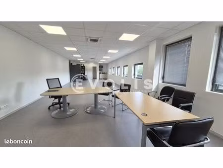 bureaux 132 m²